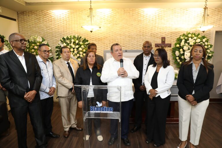 Comisión de Coopnama dio el último adiós a su primer presidente institucional