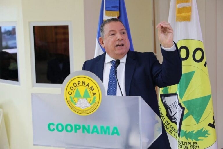 Coopnama expande su programa de becas con acuerdos en América y Europa